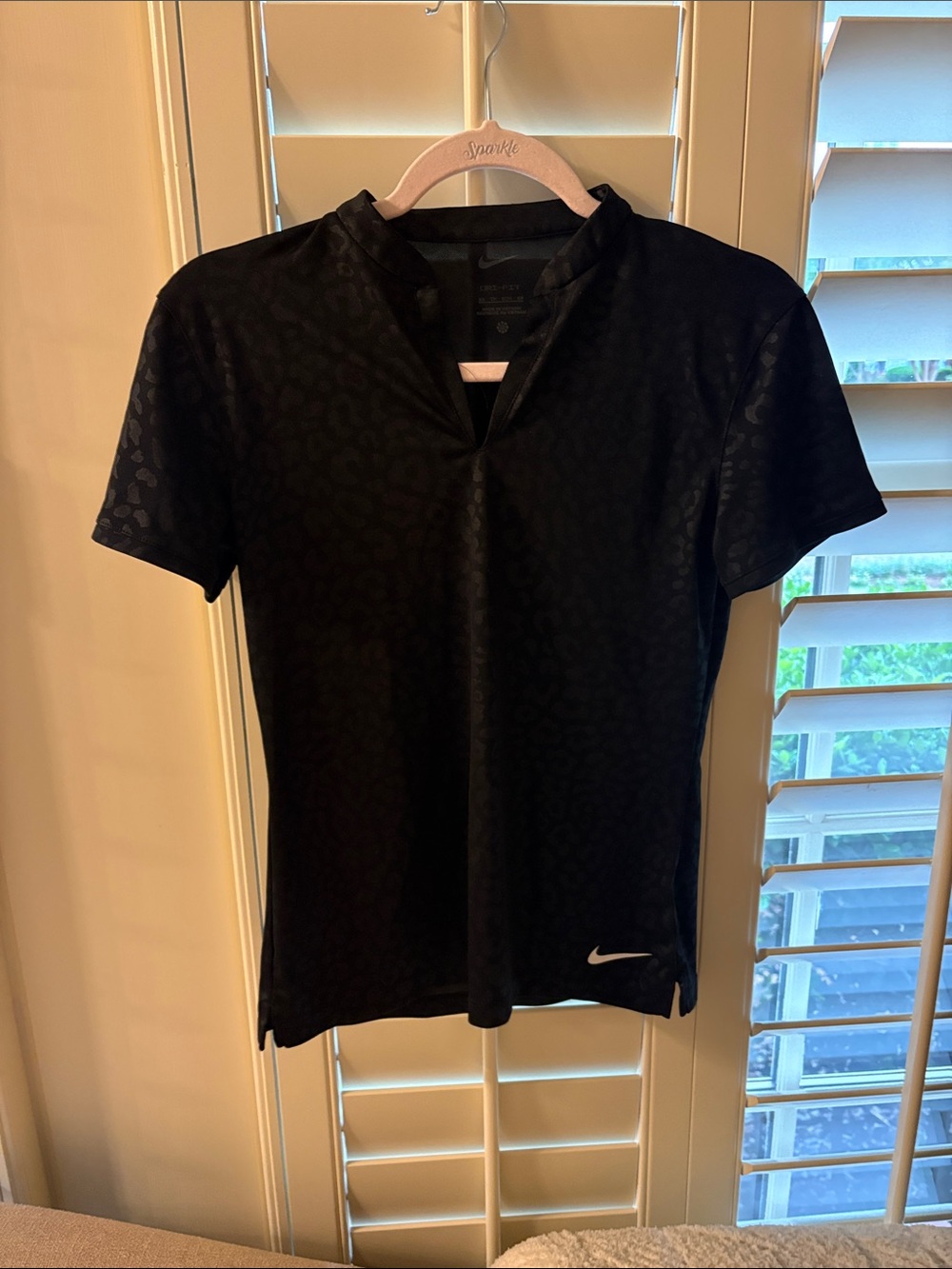 Nike Black Short Sleeve V-Notch Athletic Top